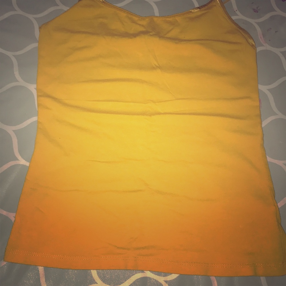 A tank top yellow shirt